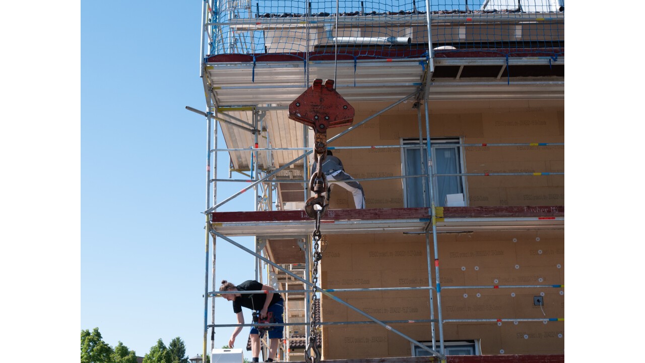 STEICO wood fibre thermal insulation composite systems offer future-proof solutions for façades - with good insulation values and effective climate protection. Image rights: steico.com