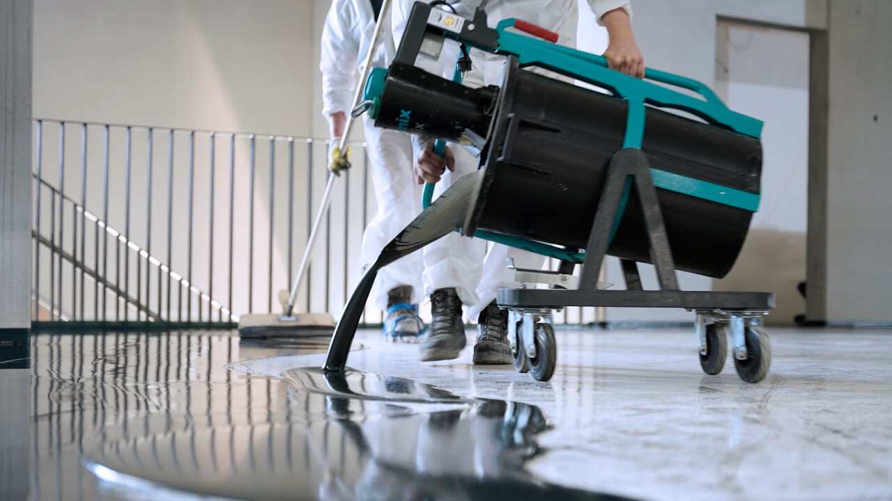 Müheloses Ausbringen und zügiges Verarbeiten dank der baustellengerechten Konstruktion