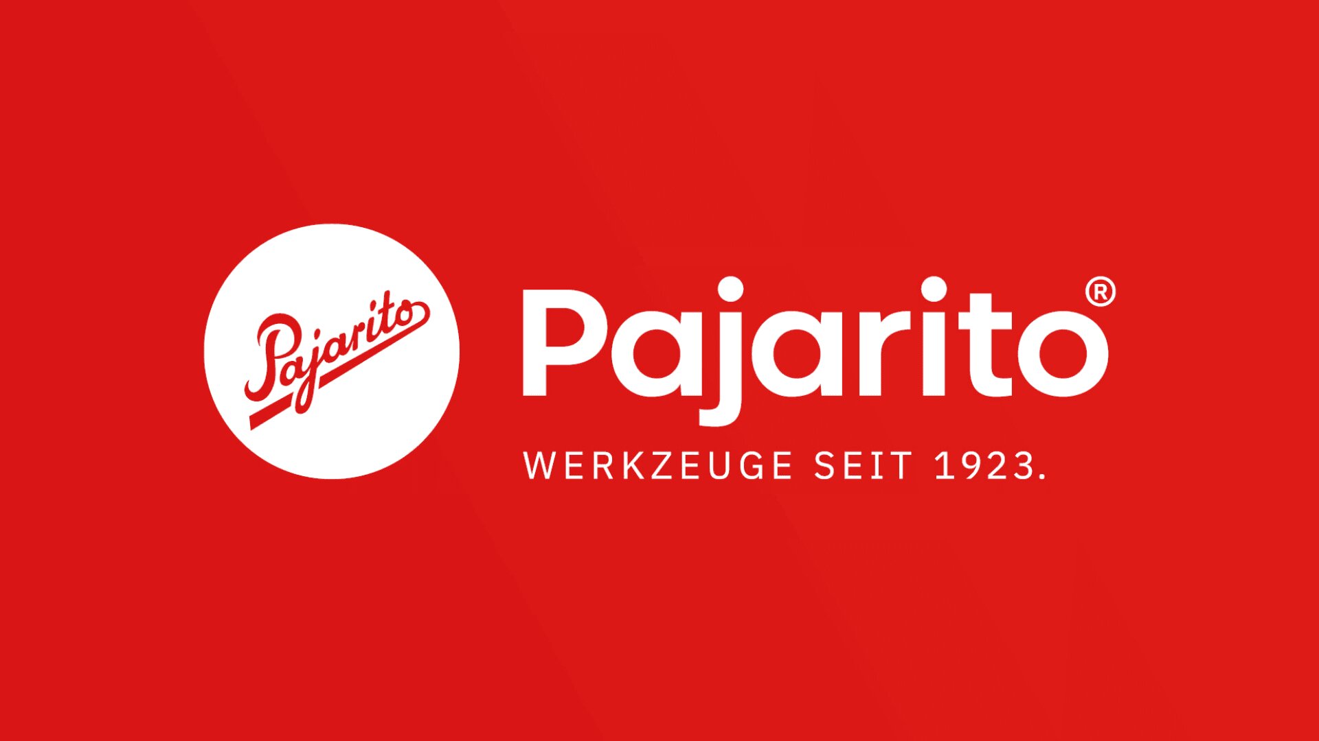 Weißes Pajarito-Logo mit Schreibschrift in einem Kreis, neben dem Markennamen Pajarito und dem Satz WERKZEUGE SEIT 1923 auf rotem Hintergrund.