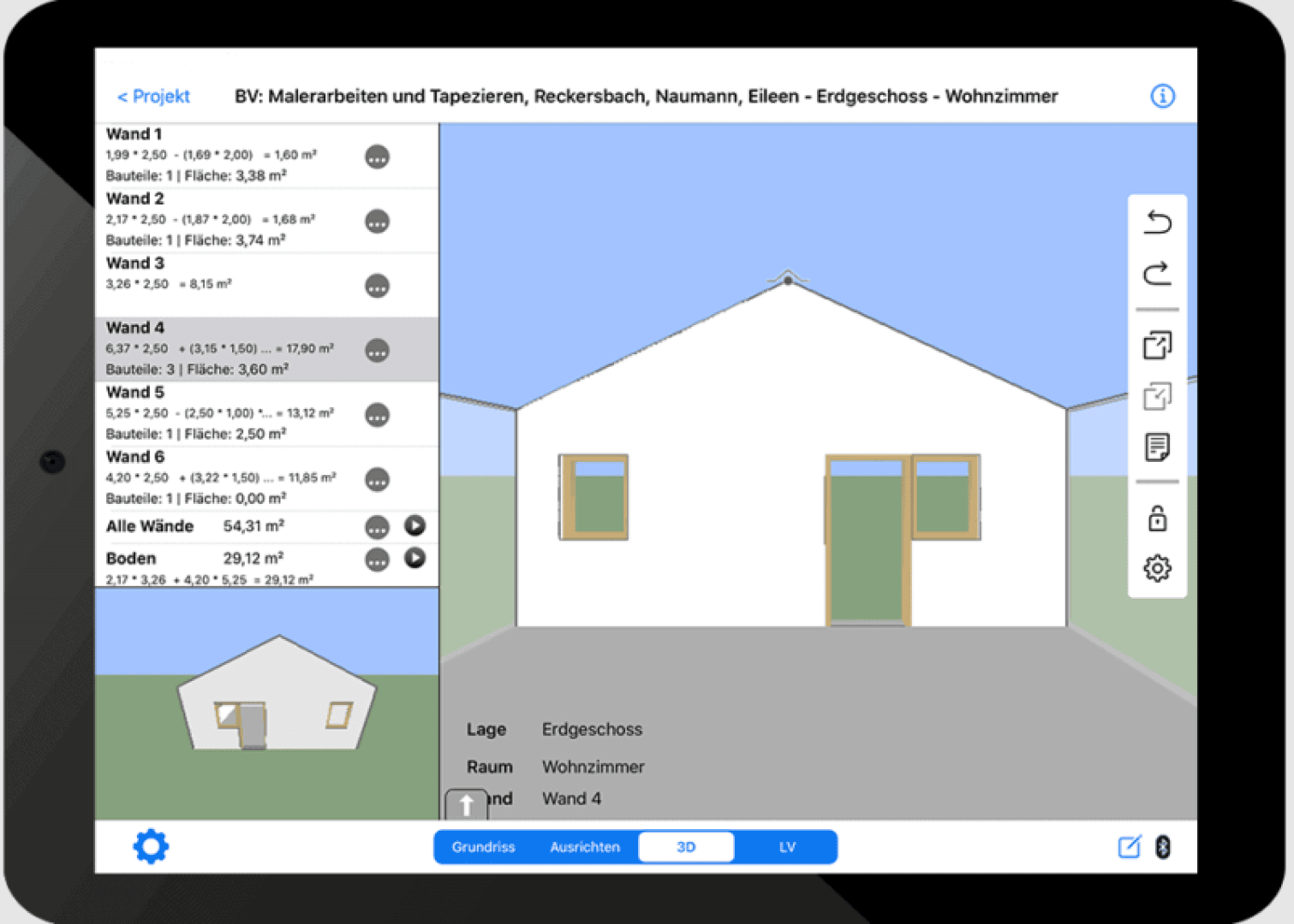 Auf einem Tablet-Bildschirm wird ein Tool zur Messung von Hauswänden angezeigt. Es zeigt eine digitale Hausansicht mit Abmessungen, links eine Liste mit Wanddetails und unten und rechts Navigationssteuerelemente.